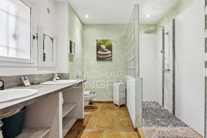 Image No.12-Maison de 4 chambres à vendre à Saint-Cézaire-sur-Siagne