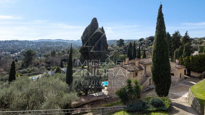 Image No.17-6 Bed House for sale