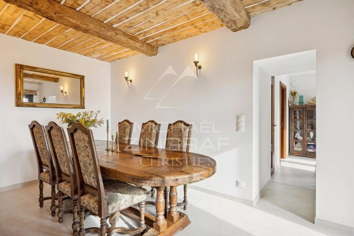 Image No.4-6 Bed House for sale