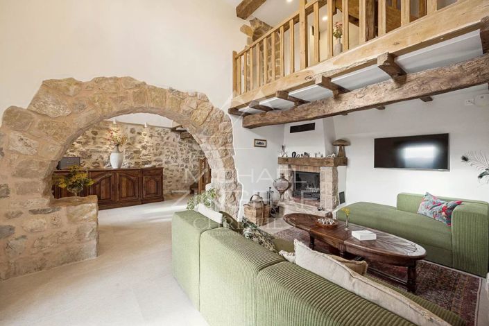 Image No.5-6 Bed House for sale