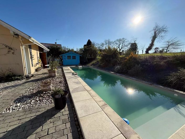 Image No.8-3 Bed House for sale