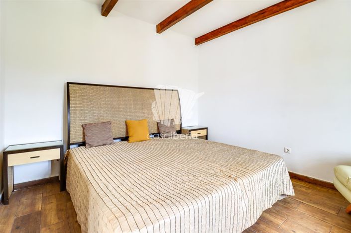 Image No.9-3 Bed House for sale