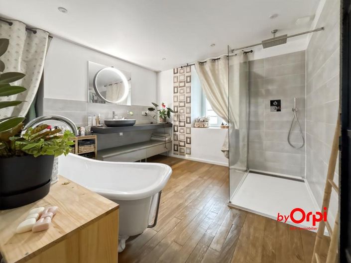 Image No.13-3 Bed House for sale