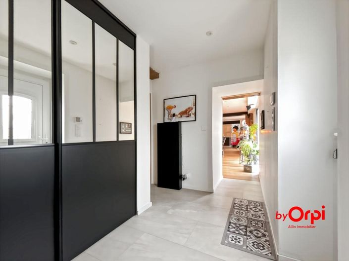 Image No.7-3 Bed House for sale