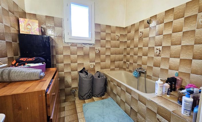 Image No.11-5 Bed House for sale