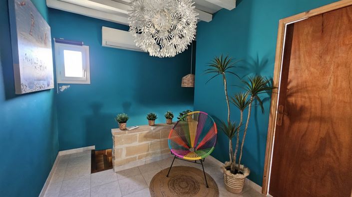 Image No.16-5 Bed House for sale