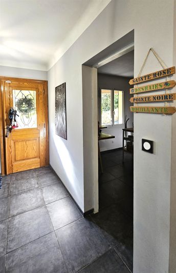 Image No.23-5 Bed House for sale