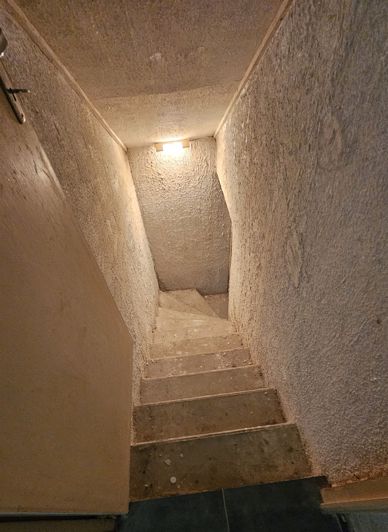 Image No.26-5 Bed House for sale