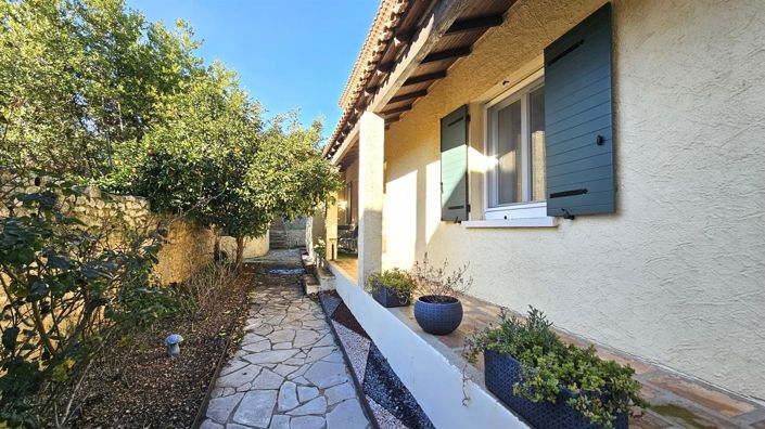 Image No.28-5 Bed House for sale