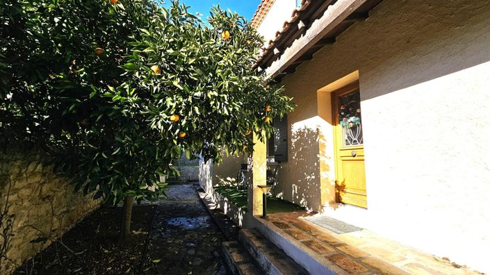 Image No.30-5 Bed House for sale