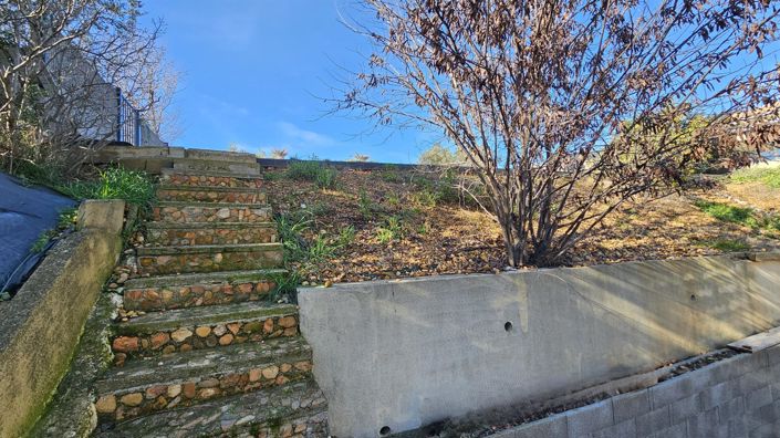 Image No.32-5 Bed House for sale