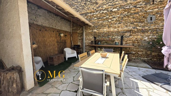 Image No.6-5 Bed House for sale