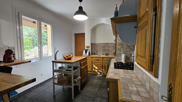 Image No.7-5 Bed House for sale