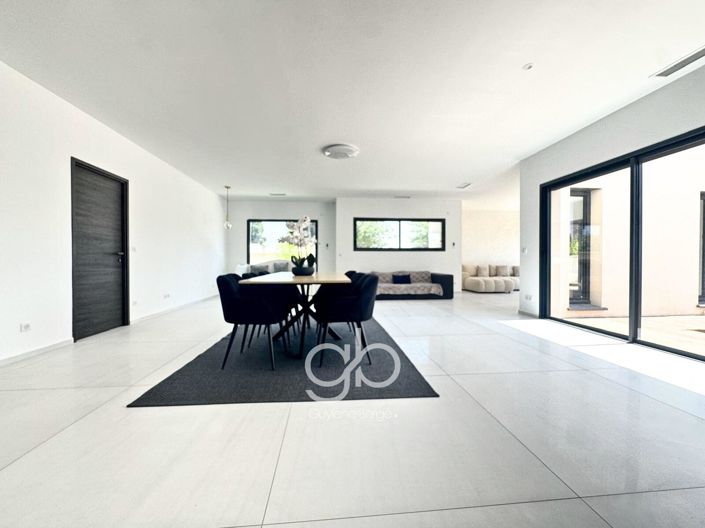 Image No.3-Maison de 4 chambres à vendre à Villetelle