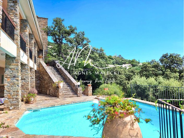 Image No.3-4 Bed House for sale