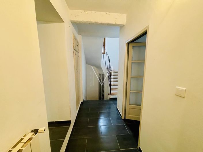 Image No.9-4 Bed House for sale