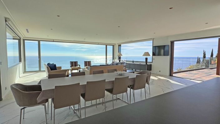 Image No.5-7 Bed Property for sale