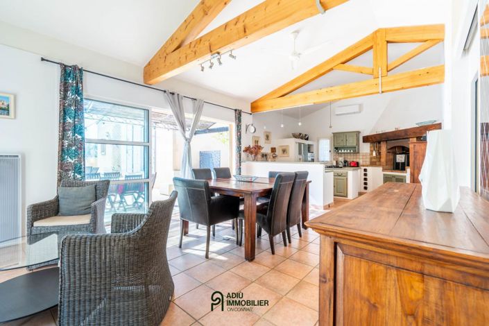 Image No.5-Maison de 9 chambres à vendre à Uzès