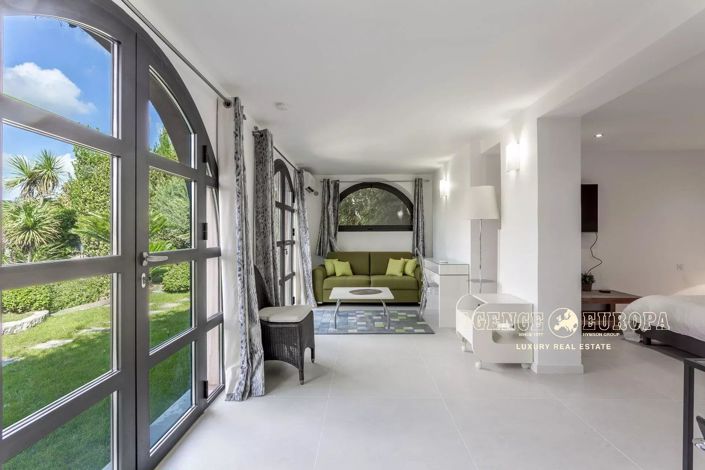 Image No.13-5 Bed House for sale