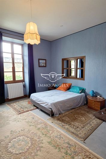 Image No.12-4 Bed House for sale