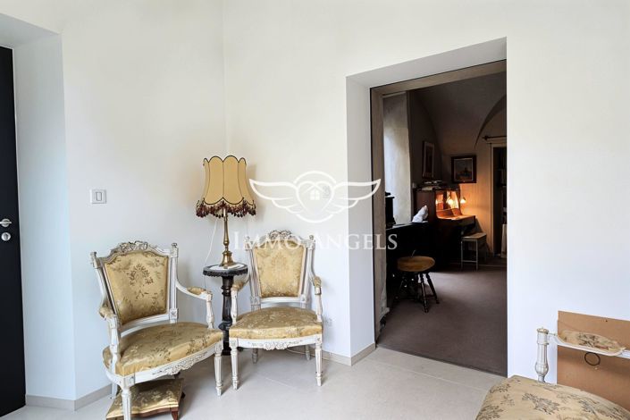 Image No.5-4 Bed House for sale