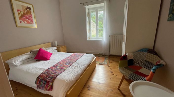 Image No.9-7 Bed House for sale