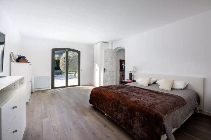 Image No.4-4 Bed House for sale