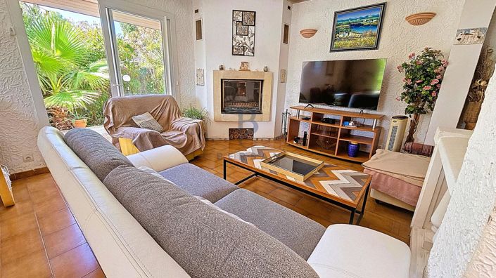 Image No.10-3 Bed House for sale