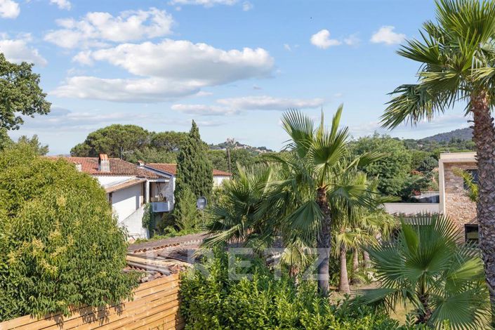 Image No.5-5 Bed Property for sale