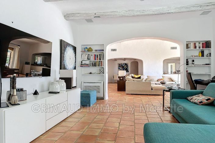 Image No.13-4 Bed House for sale