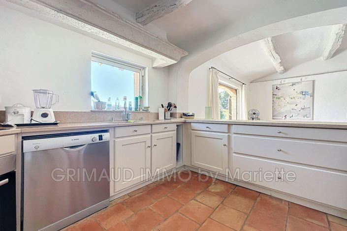 Image No.15-4 Bed House for sale