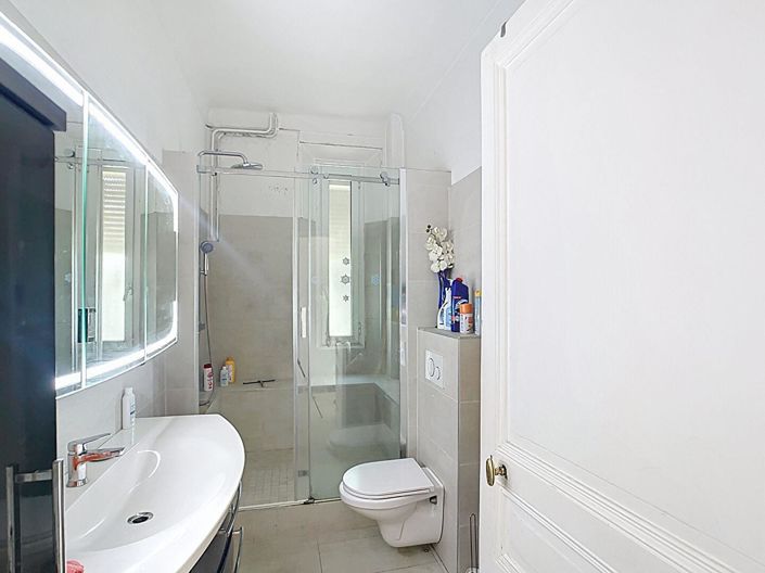 Image No.18-5 Bed House for sale