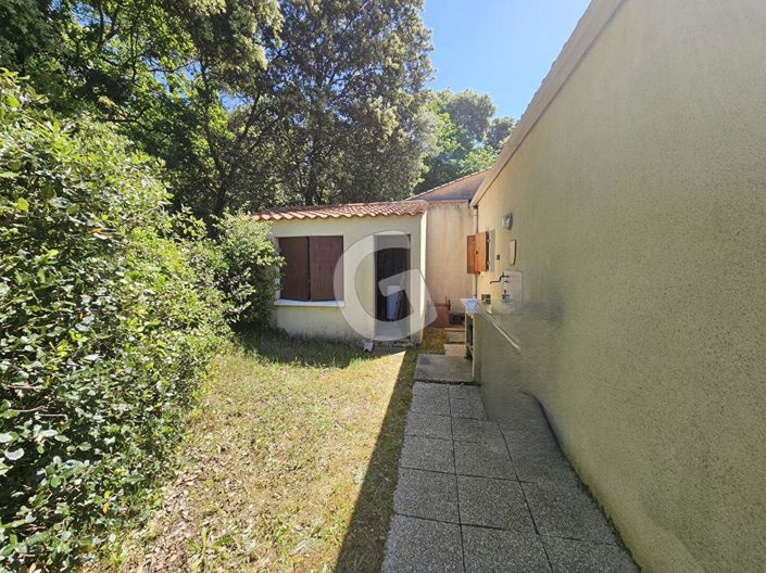 Image No.7-1 Bed House for sale