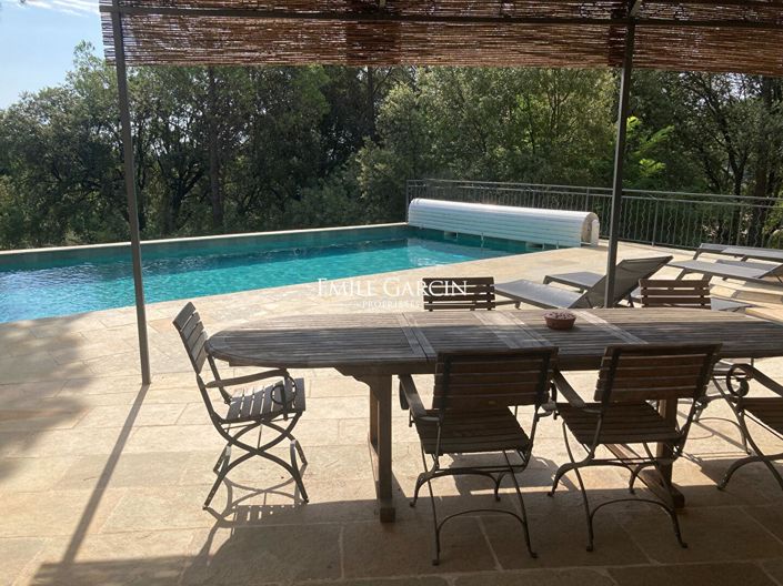 Image No.4-6 Bed House for sale