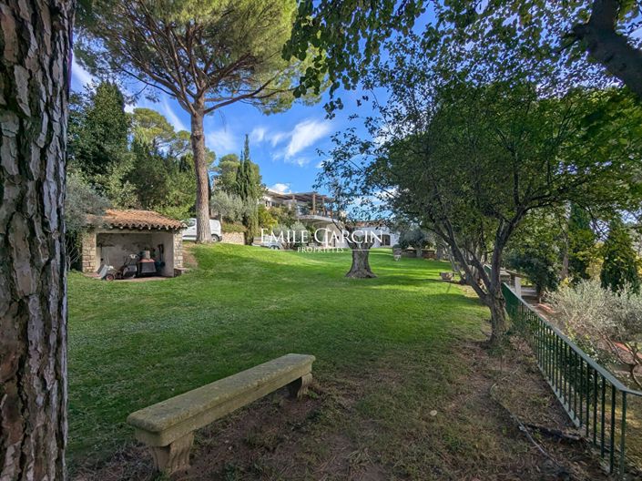 Image No.2-7 Bed House for sale