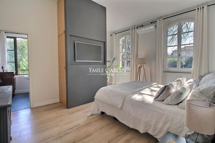 Image No.14-7 Bed House for sale