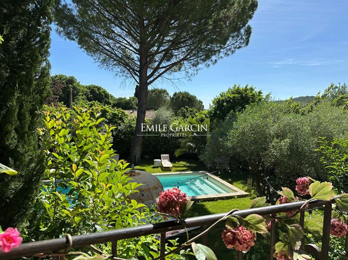 Image No.2-6 Bed House for sale