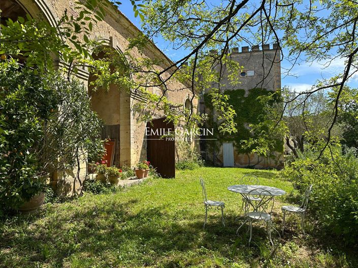 Image No.2-10 Bed House for sale