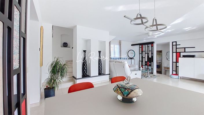 Image No.3-3 Bed House for sale