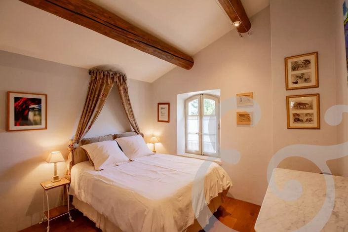 Image No.14-6 Bed House for sale