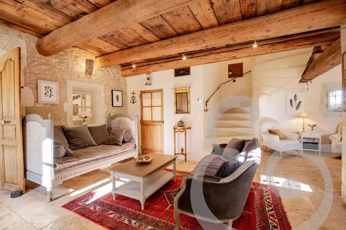 Image No.25-6 Bed House for sale