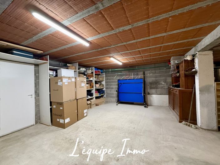 Image No.16-4 Bed House for sale