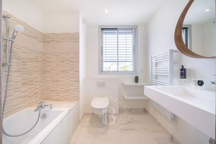 Image No.6-3 Bed Apartment for sale