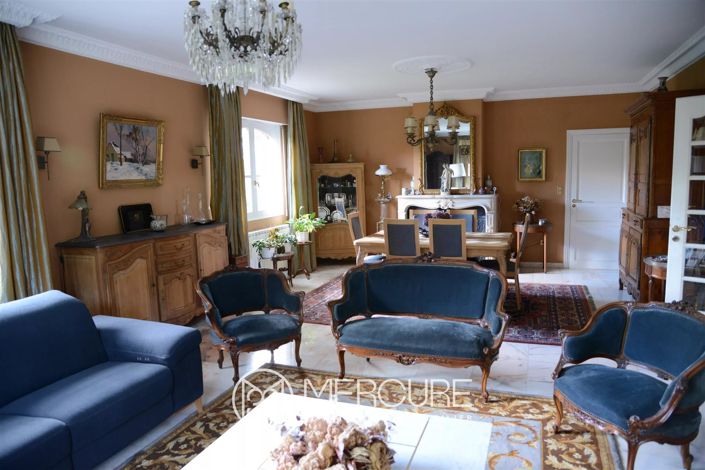 Image No.8-4 Bed House for sale