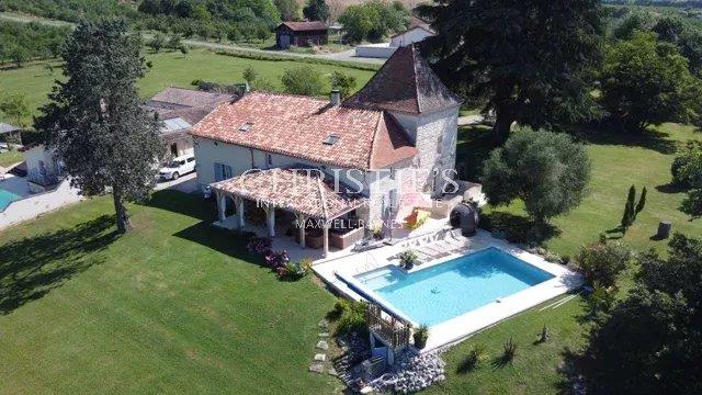 Image No.15-10 Bed House for sale