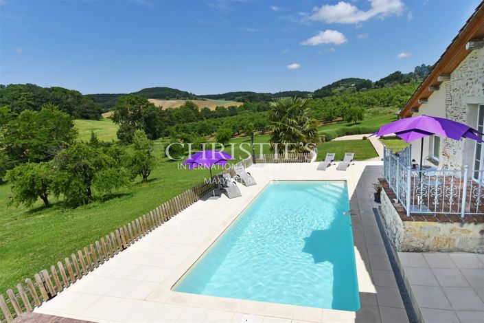 Image No.2-10 Bed House for sale