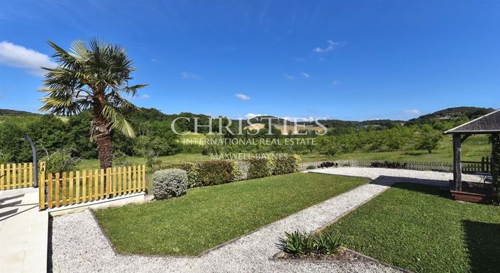 Image No.5-10 Bed House for sale