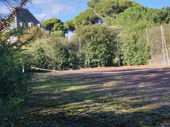 Image No.16-17 Bed House for sale