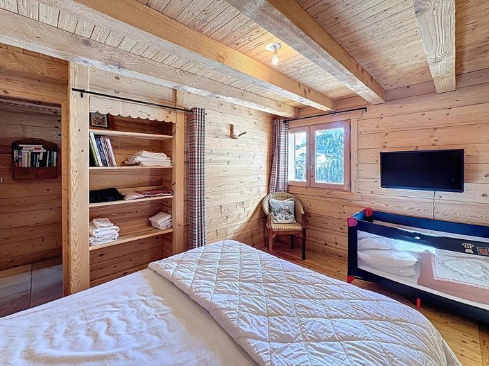 Image No.11-4 Bed House for sale