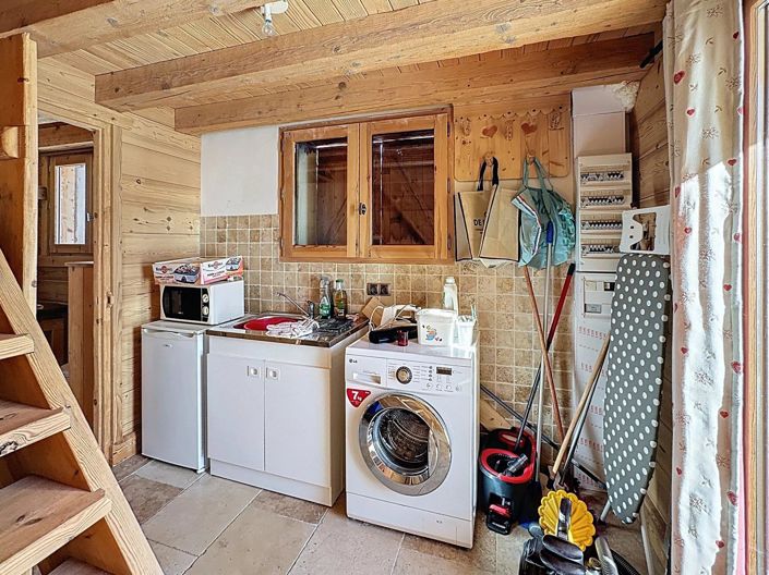 Image No.17-4 Bed House for sale